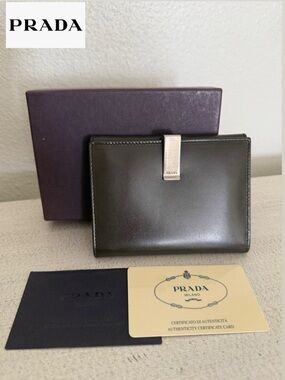 PRADA Vitello Leather Compact Bifold Wallet